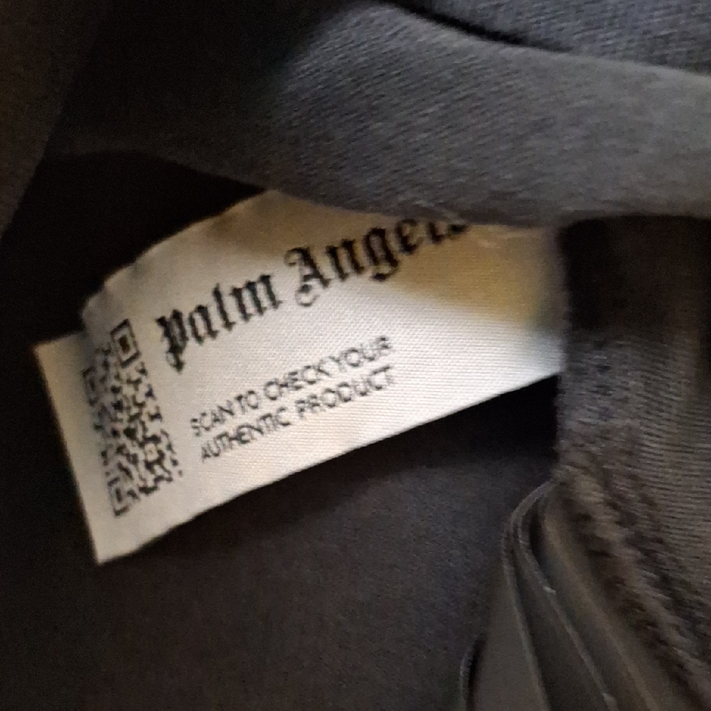 Palm Angels Black Tee with Gray Logo - Picture 5 of 6
